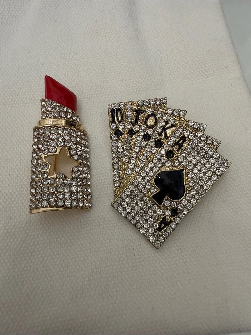 Lipstick & Playing Cards Pin Set - Gold & Red